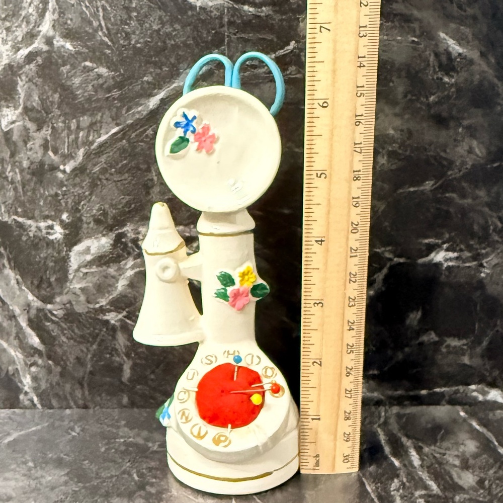 Vintage Telephone Figurine Pin Cushion, Measuring Tape and Scissors - Picture 3 of 16